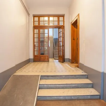 Apartament Faites Sauter La Banque Grenoble